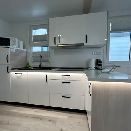 Floating House - Luxury Floating Sea Oasis Apartament