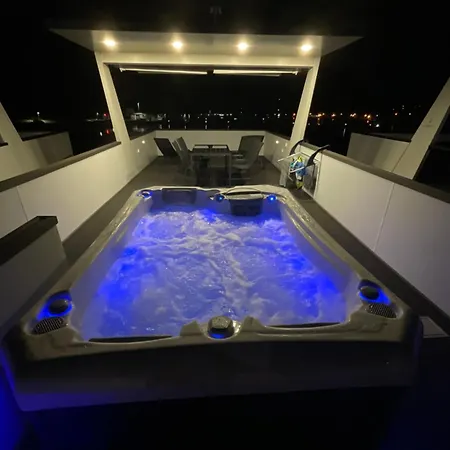 Floating House - Luxury Floating Sea Oasis Apartman Póla