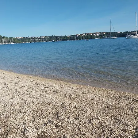 Apartament Floating House - Luxury Floating Sea Oasis