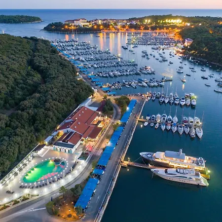 Floating House - Luxury Floating Sea Oasis Apartman